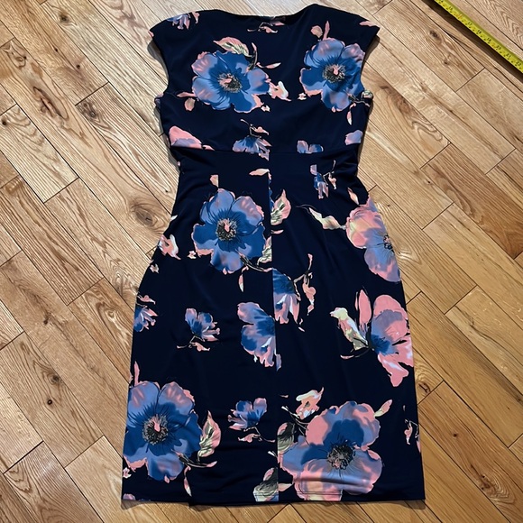 KALIJATI Floral Summer Dress - Picture 7 of 8